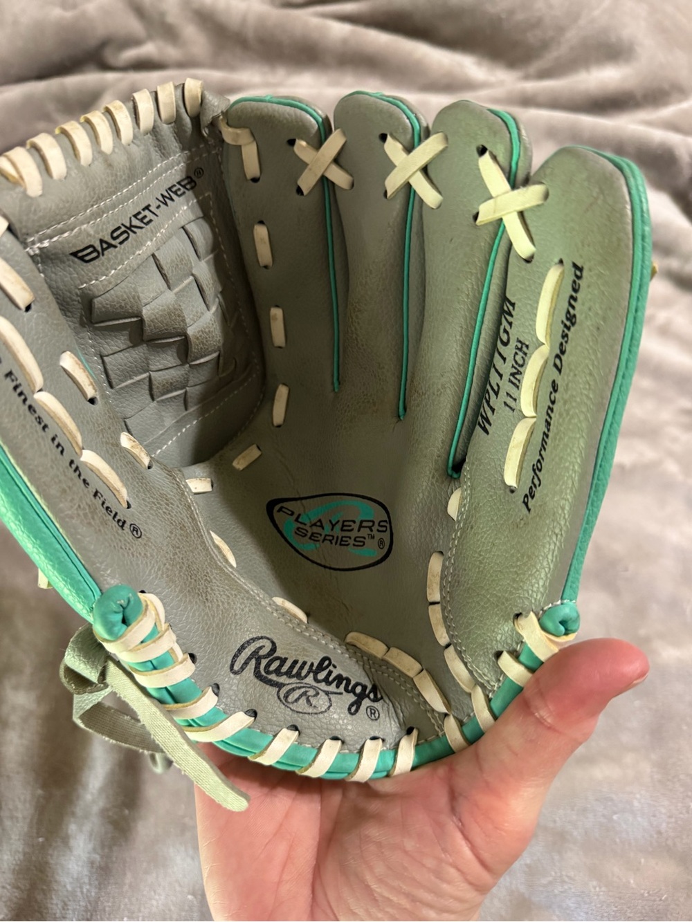Rawlings youth  Mint Green and grey  Players Series softball glove